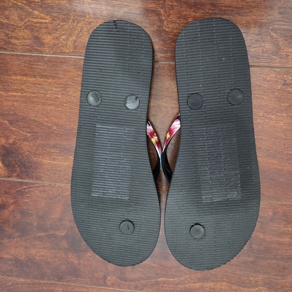Aeropostale Hibiscus Floral Black Flip-Flops Size 6 Beach Tropical Vacation - Picture 7 of 7